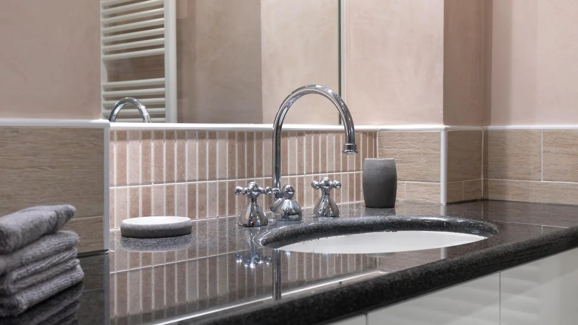 Salone Del Mobile-Duomo-Citylife In The Heart Of The City Milan Apartment